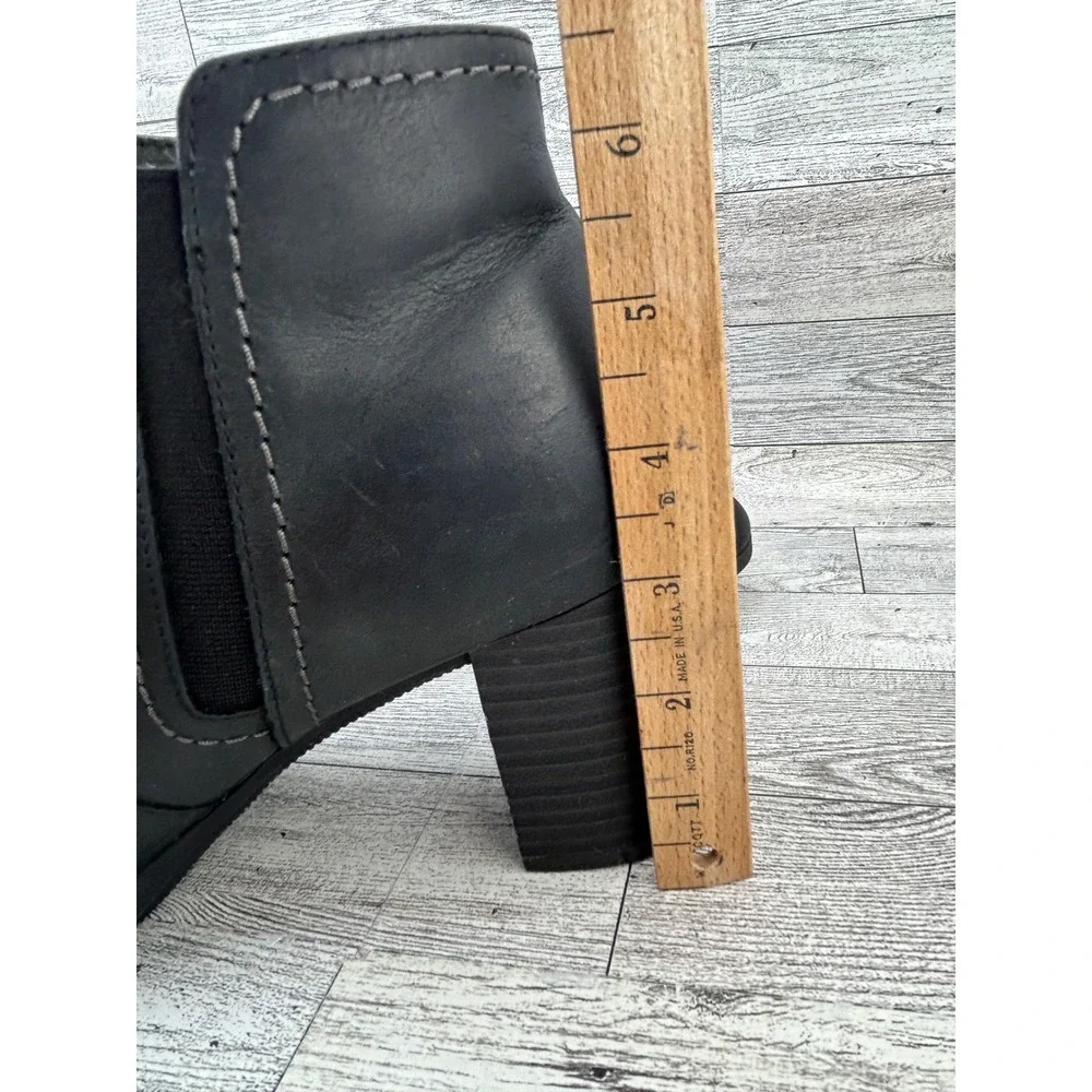 Clarks Womens Ankle Boots Black Leather Side Zip Block‎ Heel Booties Size 7